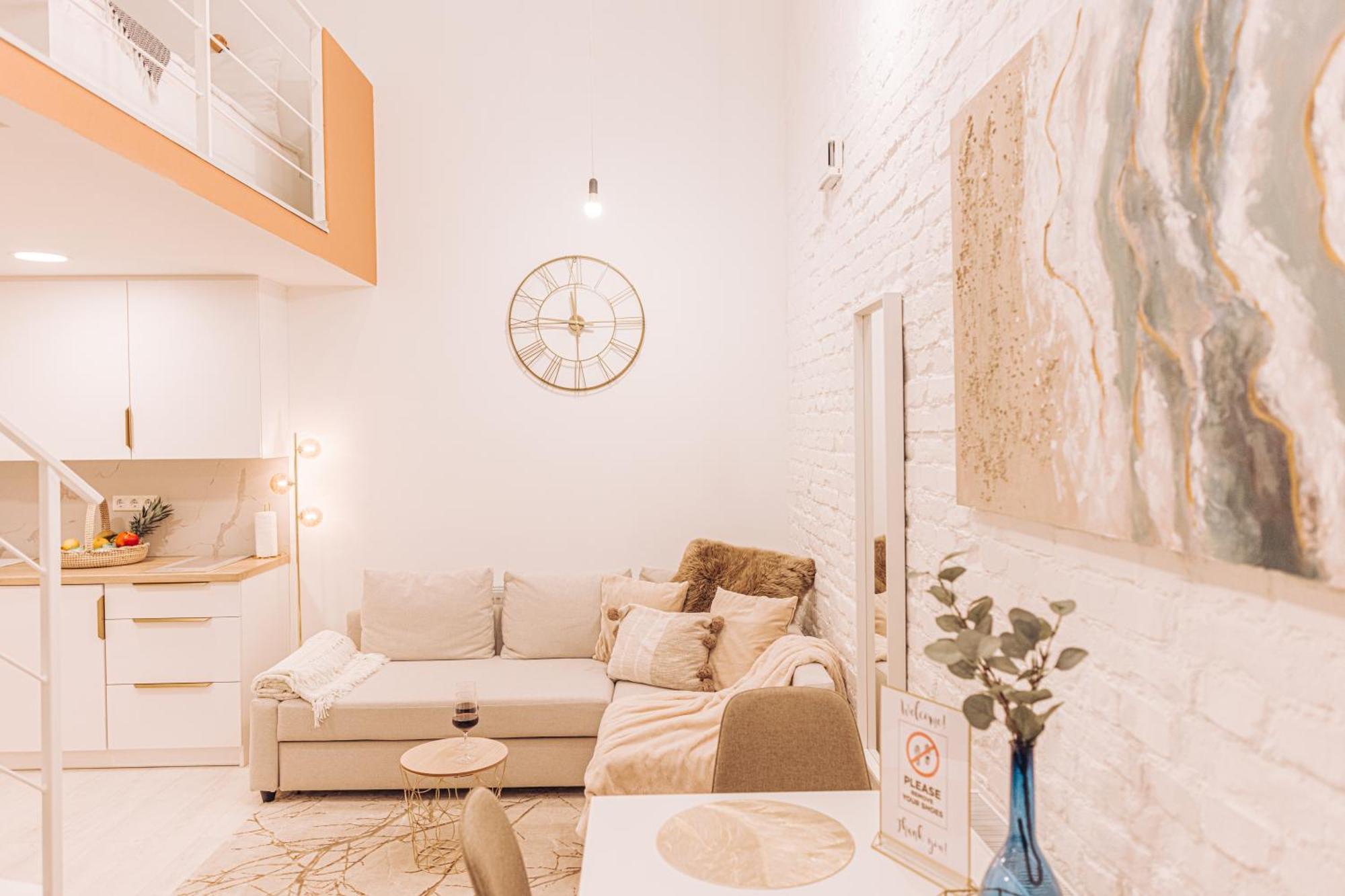 Apartment Stylish At Ruin Pub District