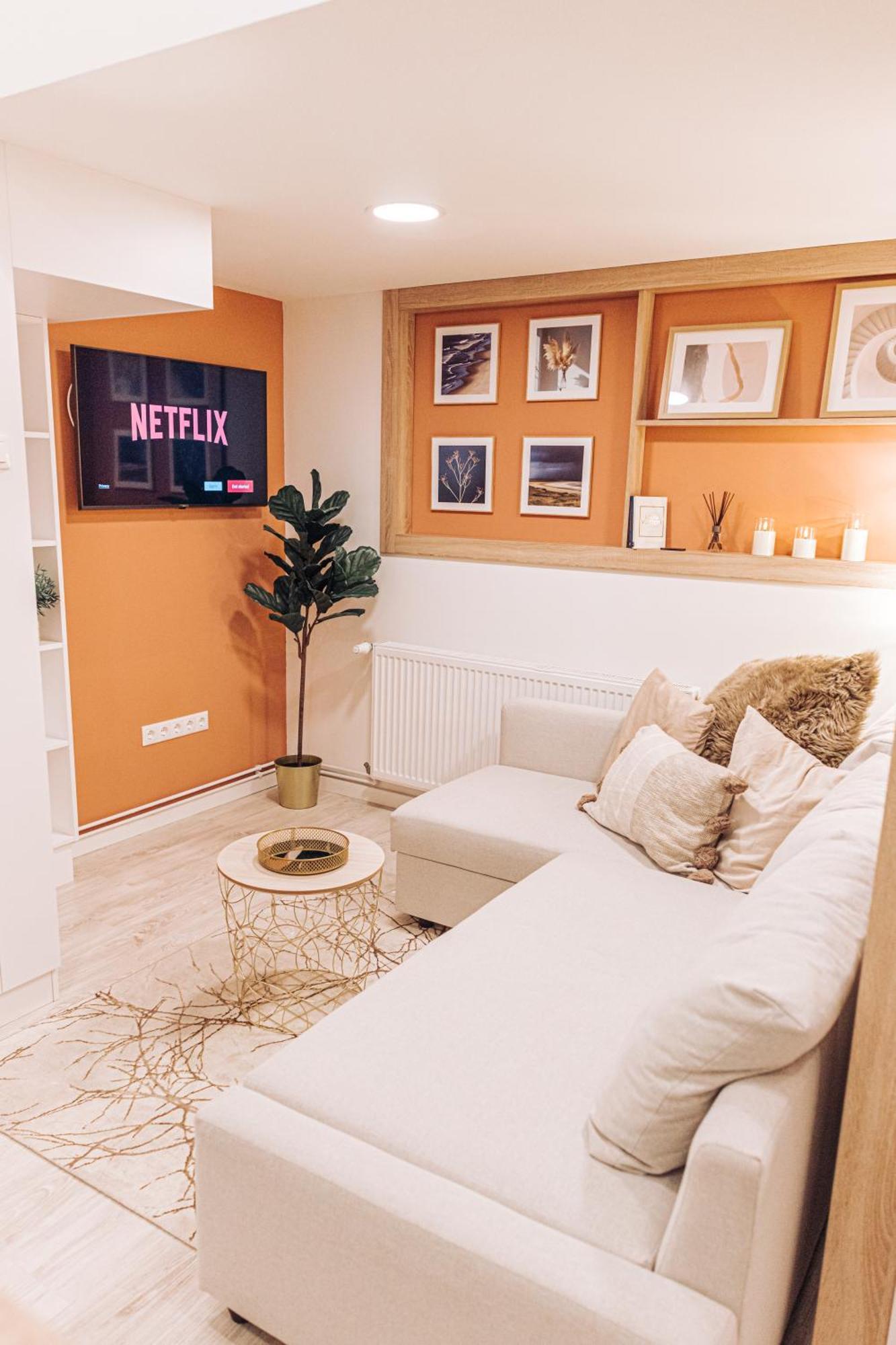 Stylish At Ruin Pub District Apartment Budapest